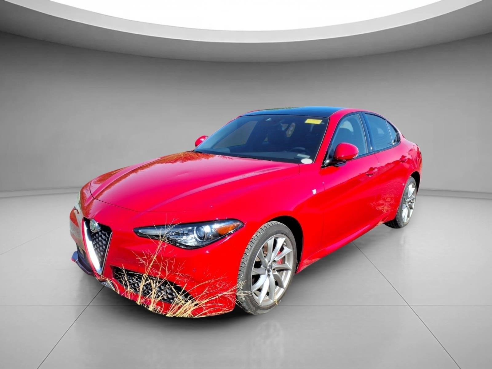 Used 2023 Alfa Rosso Alfa Romeo Ti image 1