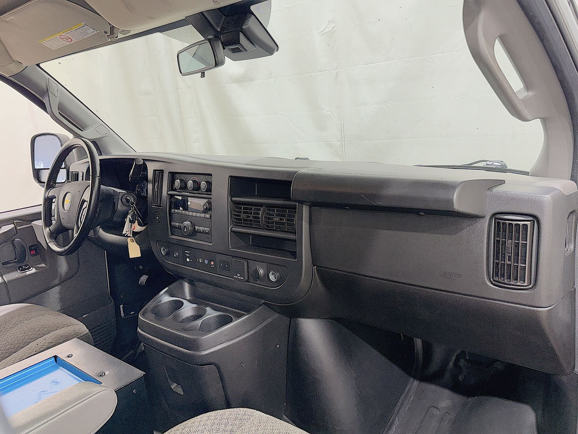 Used 2022 Summit White Chevrolet WT image 24