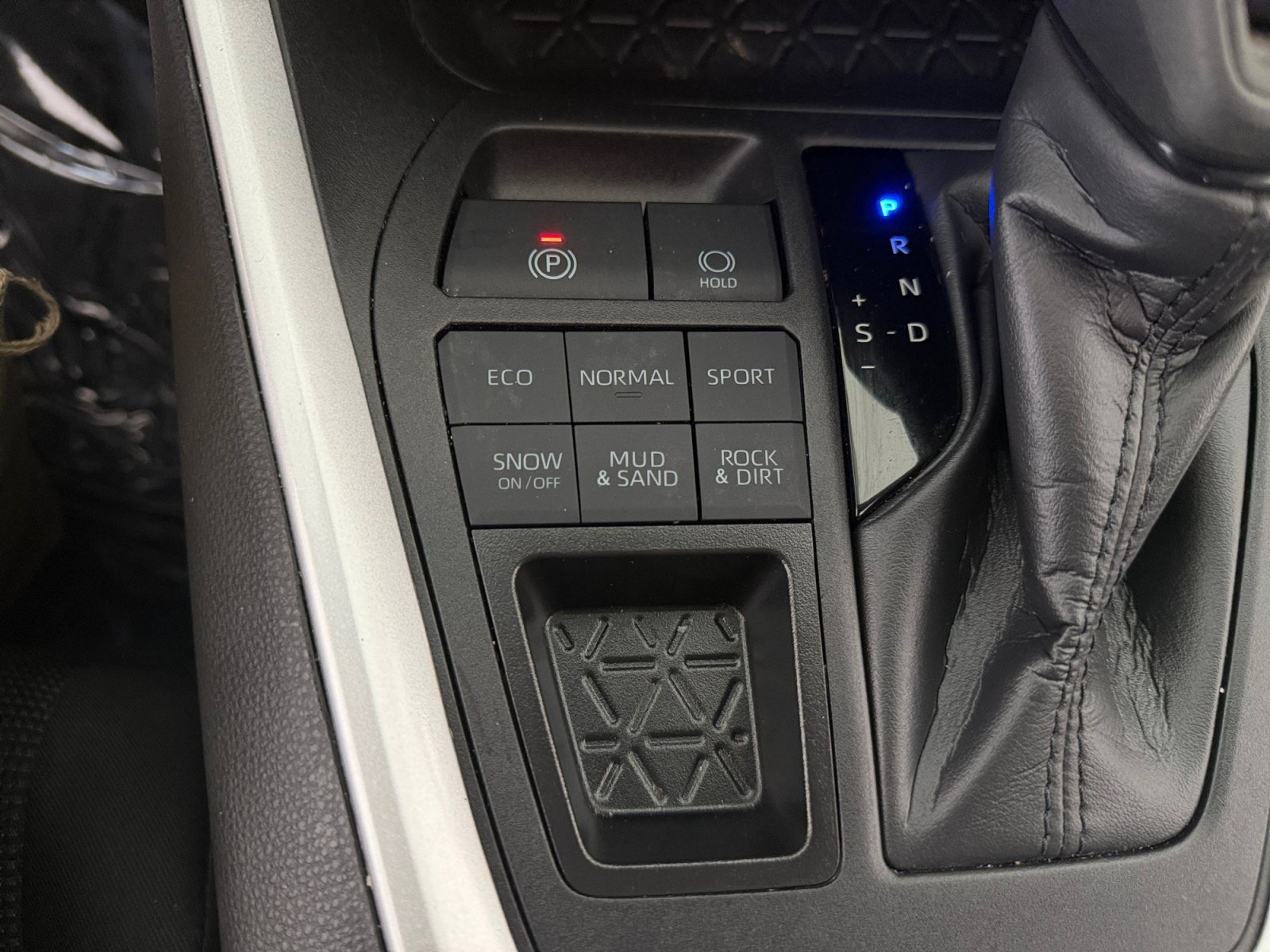Used 2024 Magnetic Gray Metallic Toyota LE image 23
