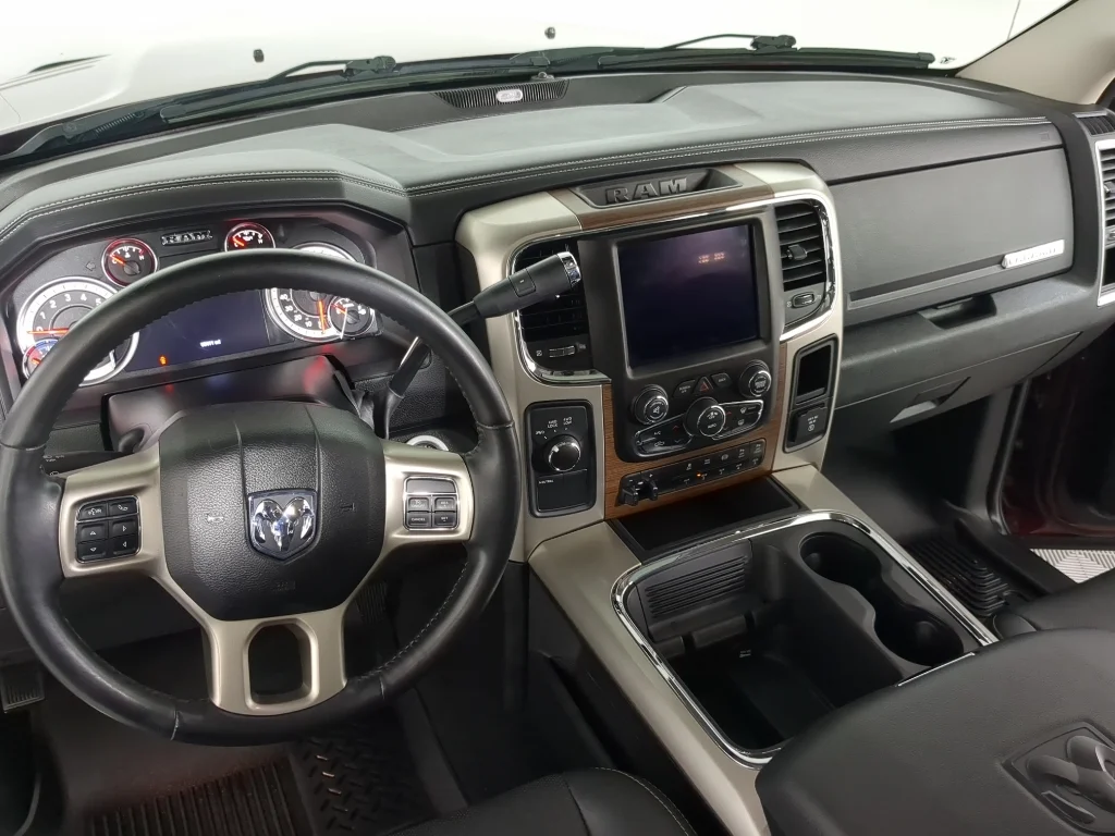 Used 2018 Red Ram Laramie image 13