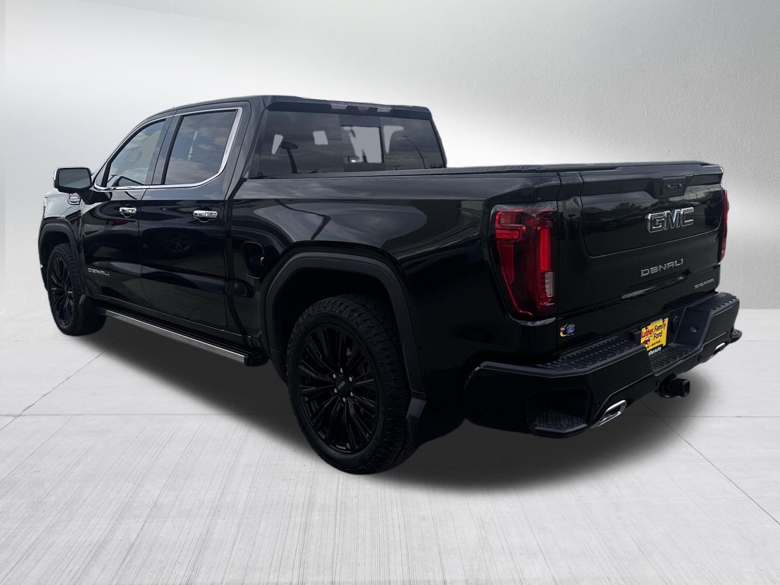 Certified Used 2023 Onyx Black GMC Denali Ultimate image 5