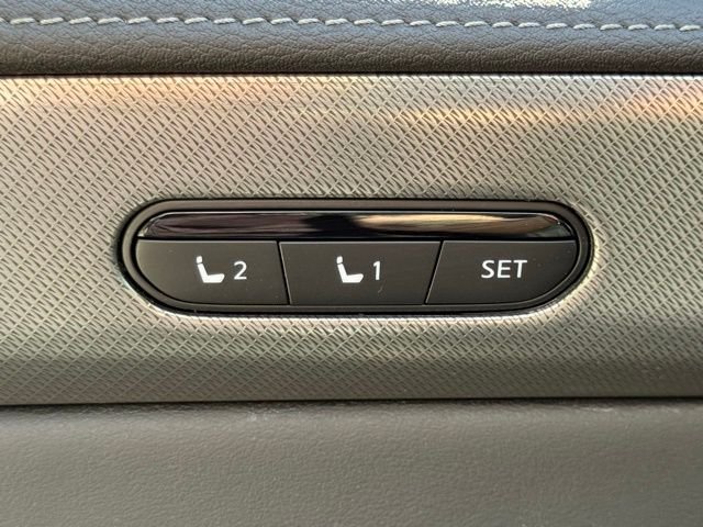 New 2026 MINERAL BLACK INFINITI Luxe FWD image 19