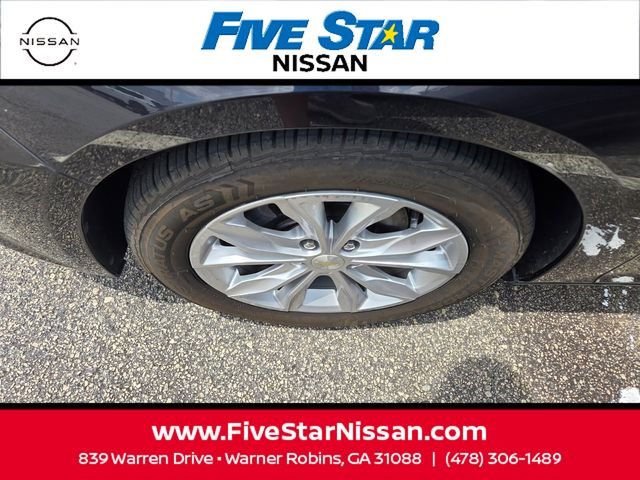 Used 2023 Gray Chevrolet LT image 4
