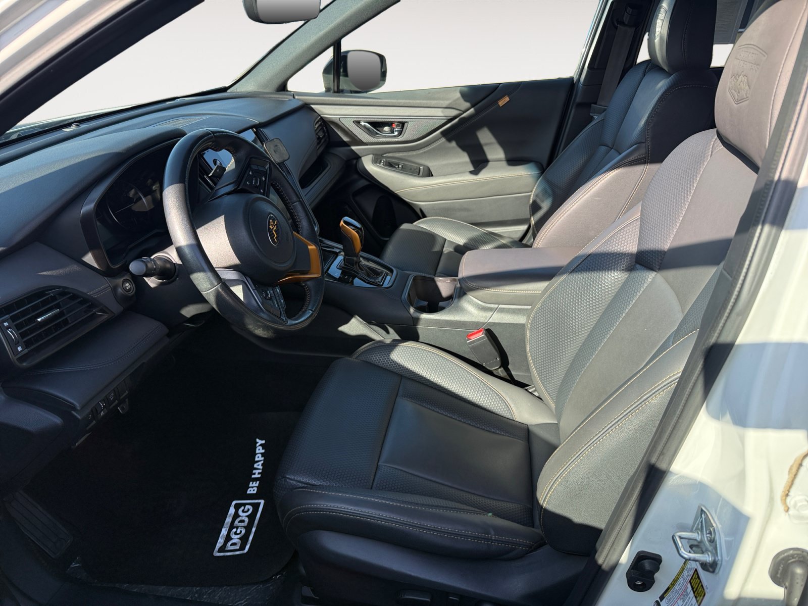 Used 2022 Crystal White Pearl Subaru Wilderness image 10