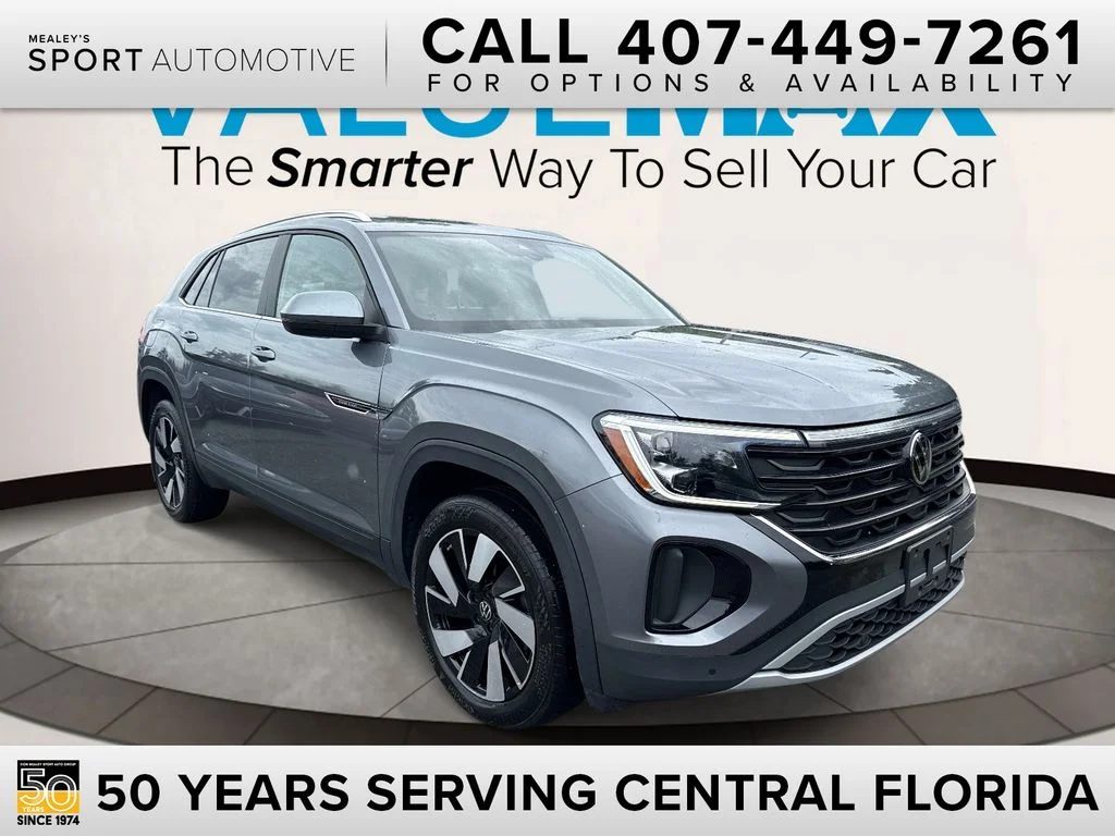 Used 2024  Volkswagen 2.0T SE w/Technology image 1