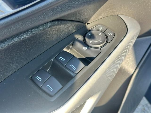 Used 2025 Summit White Chevrolet LS image 15
