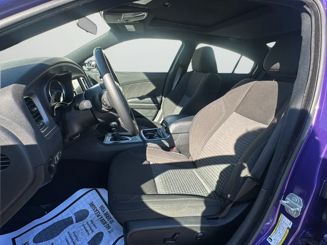 Used 2023 Purple Dodge SXT image 10
