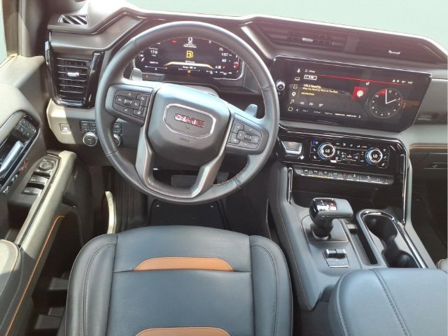Used 2026 White GMC AT4 image 17