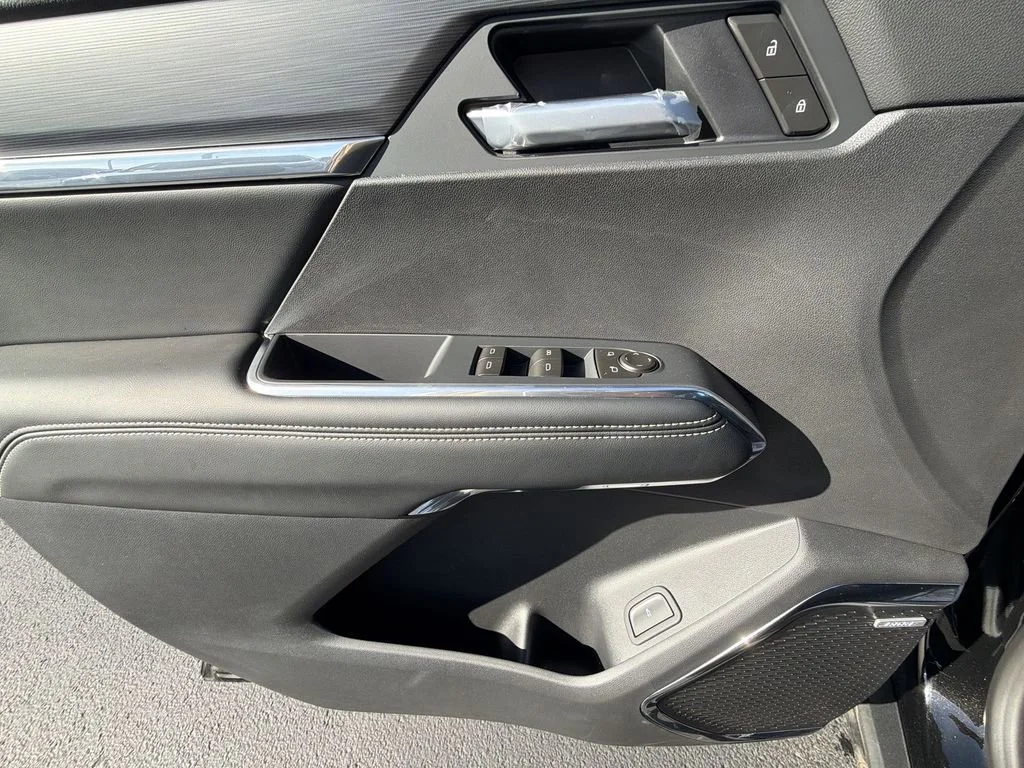 New 2026 Ebony Twilight Metallic GMC Elevation image 19
