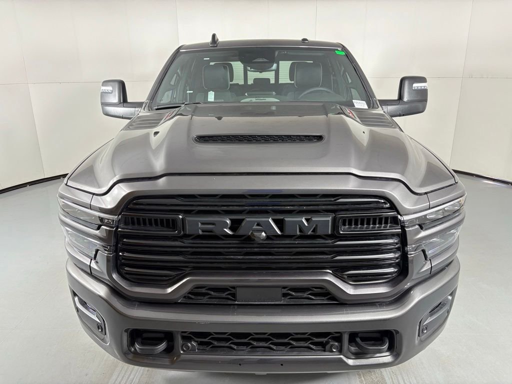 New 2026 Granite Crystal Metallic Clear-Coat Exterior Paint RAM Laramie image 3