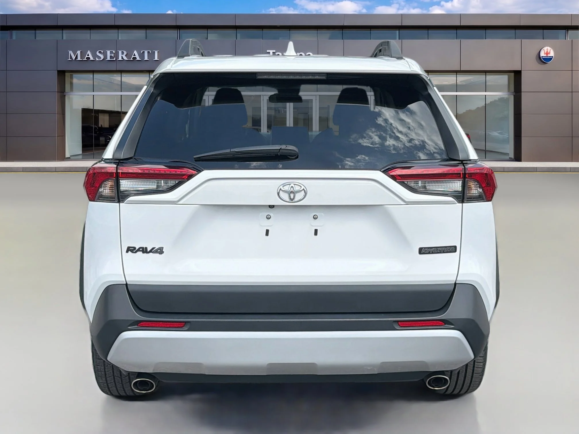 Used 2024 Ice Toyota Adventure image 4