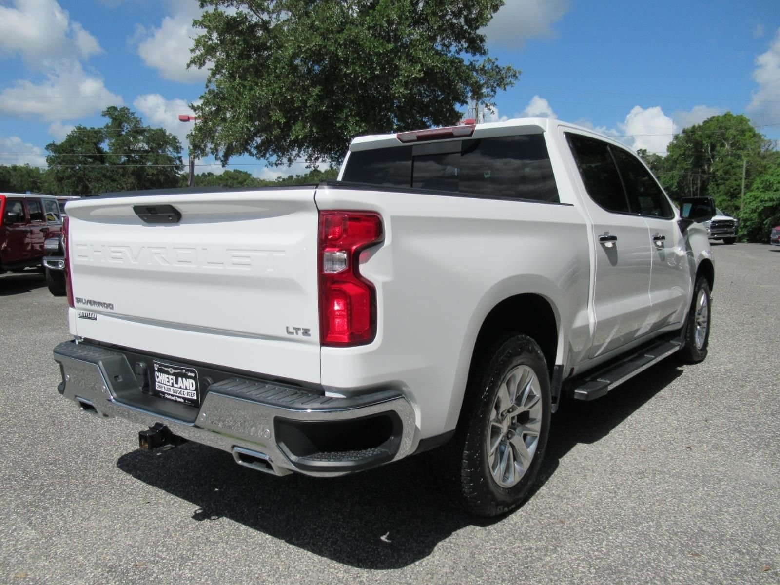Used 2021 White Chevrolet LTZ image 7