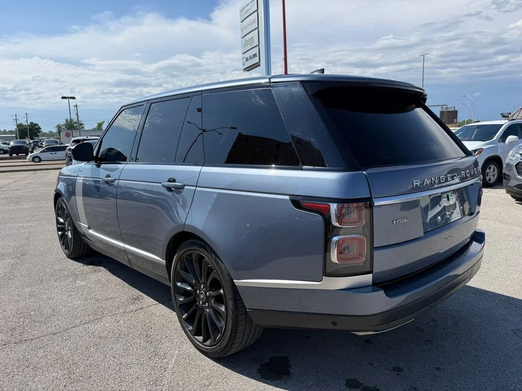 Used 2019 Blue Land Rover 3.0L V6 Supercharged HSE image 17