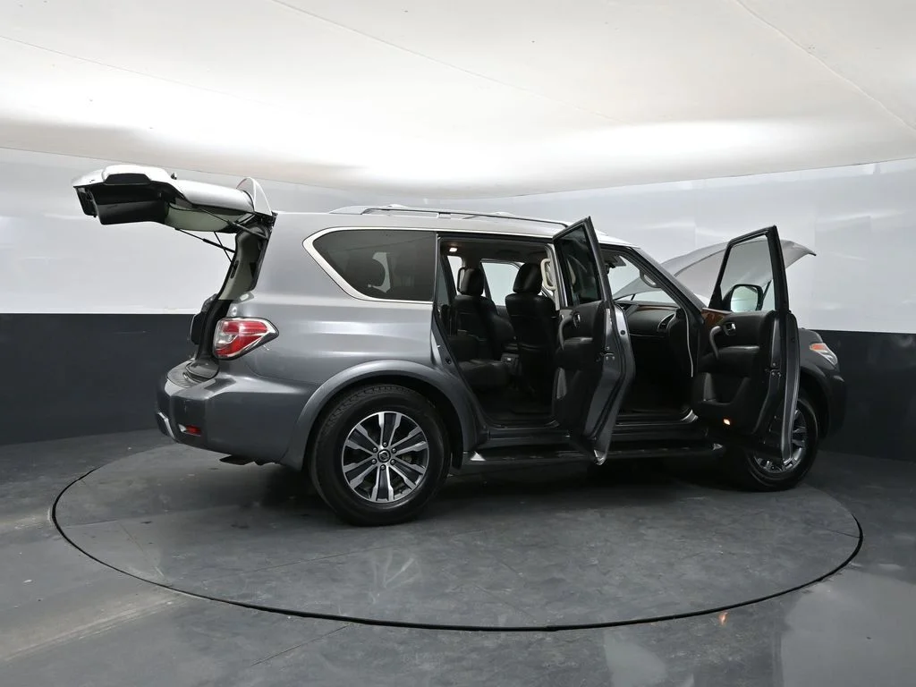 Used 2019 Gun Metallic Nissan SL image 42