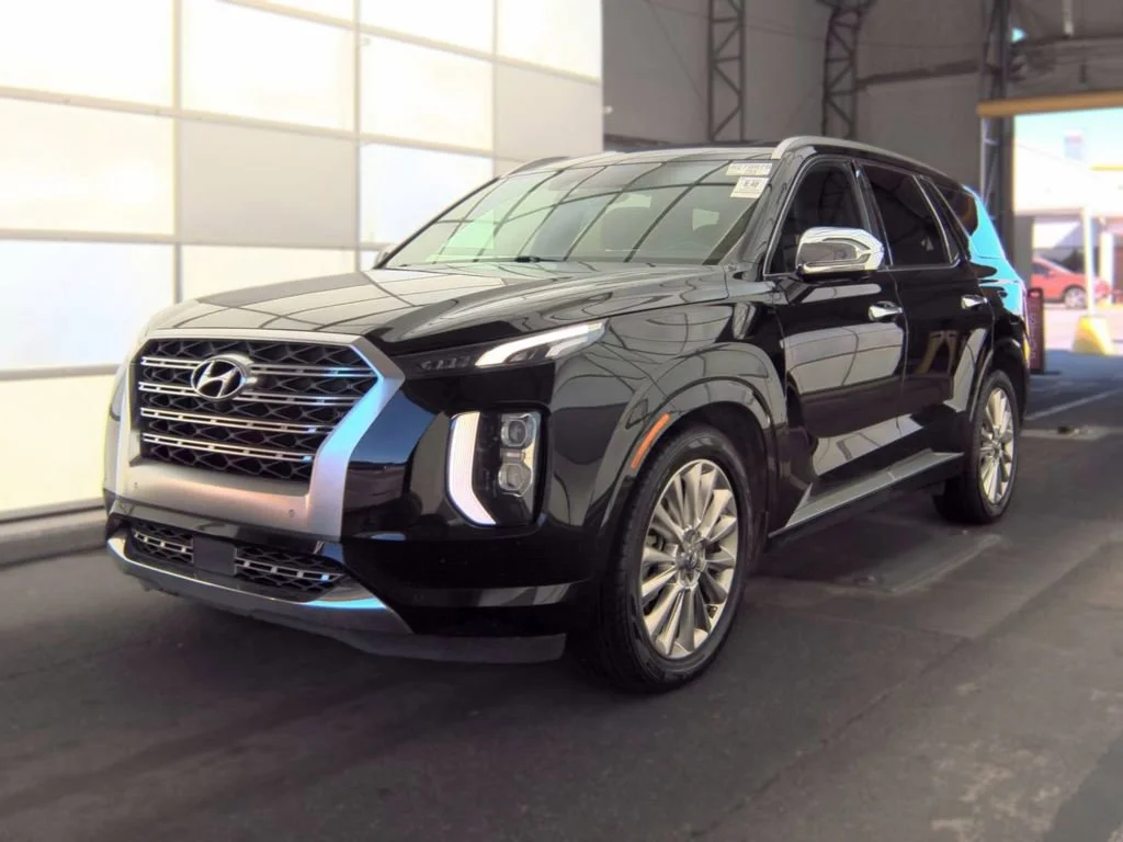 Used 2020 Black Hyundai Limited image 1