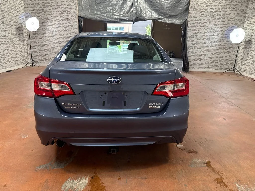 Used 2015 Twilight Blue Metallic Subaru 2.5i image 6