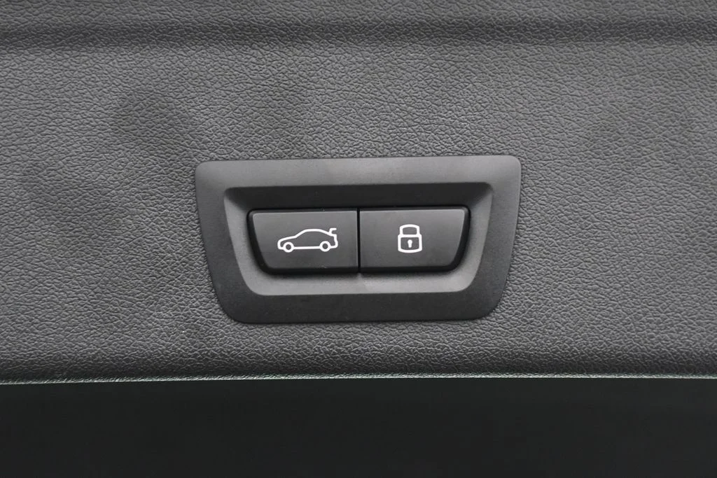 Used 2026 Gray Metallic BMW xDrive40i image 46