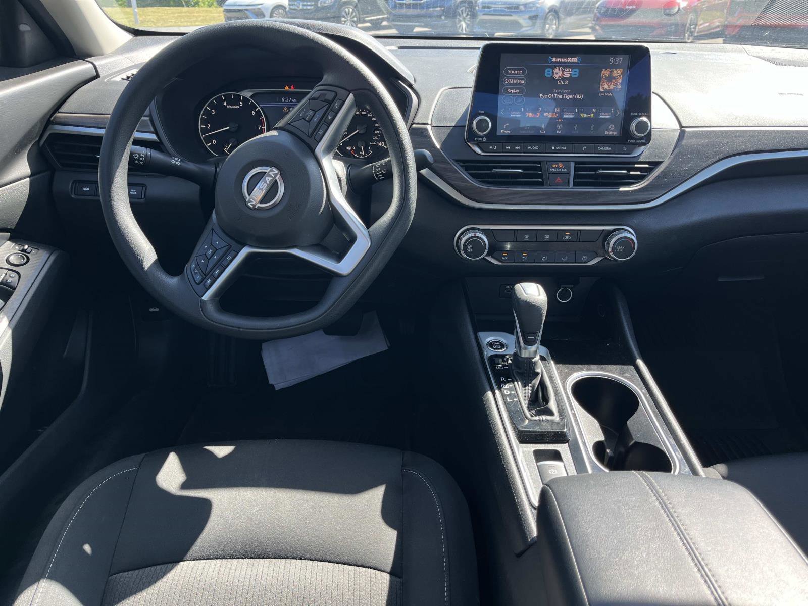 2024 Nissan Altima SV - Photo 12