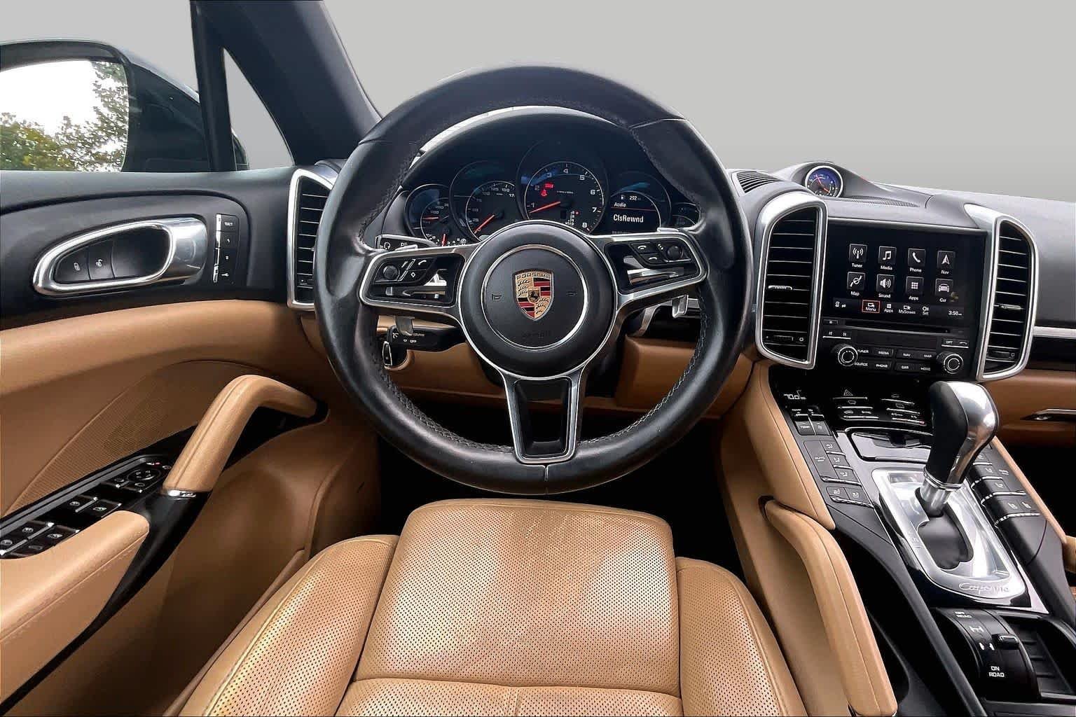 Used 2018 Black Porsche  image 5