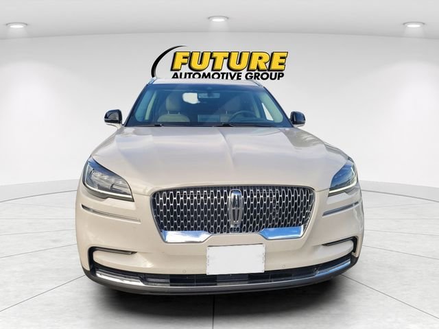 Used 2023 White Lincoln Reserve image 2