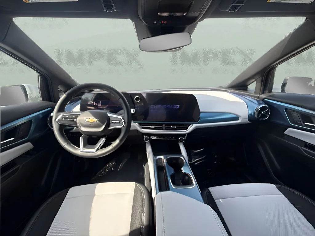Used 2024 White Chevrolet LT image 12