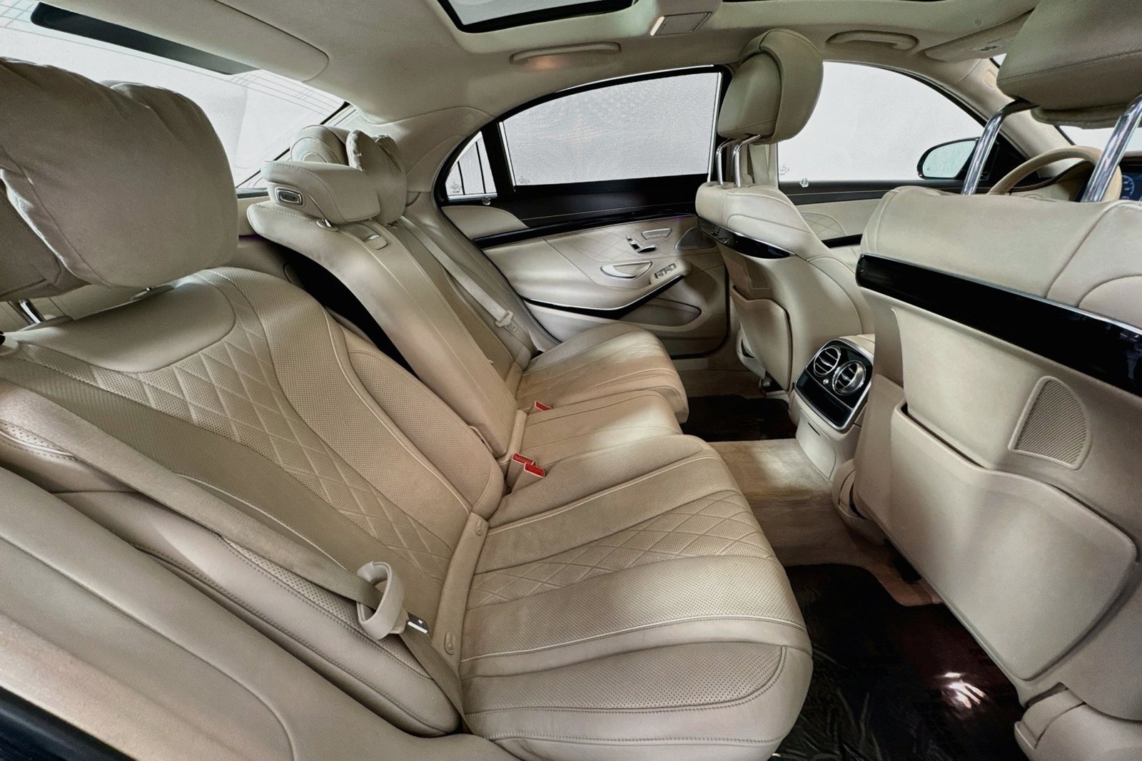 Used 2018 Magnetite Black Metallic Mercedes-Benz S 560 image 26