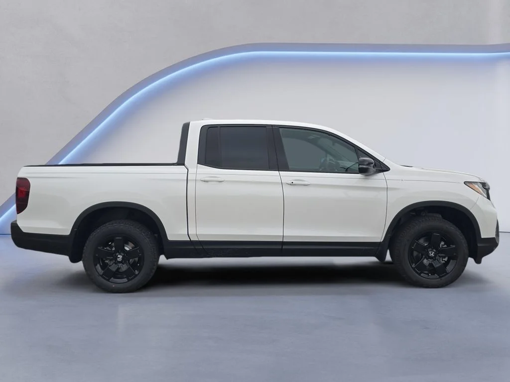New 2026 Platinum White Pearl Honda Black Edition image 7