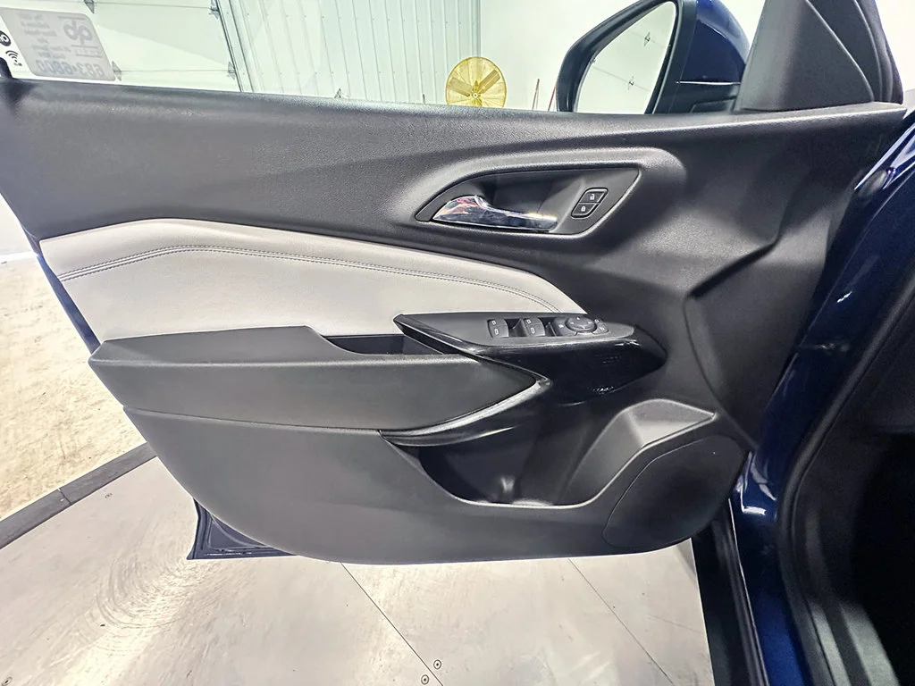 Used 2024 Blue Chevrolet LT image 19