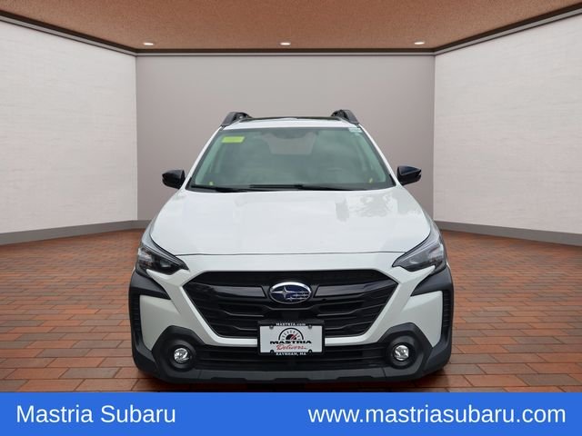 Used 2025 Crystal White Pearl Subaru Onyx Edition image 3