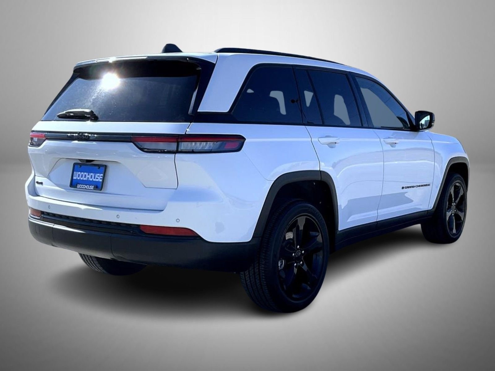Used 2023 White Jeep Altitude X image 5