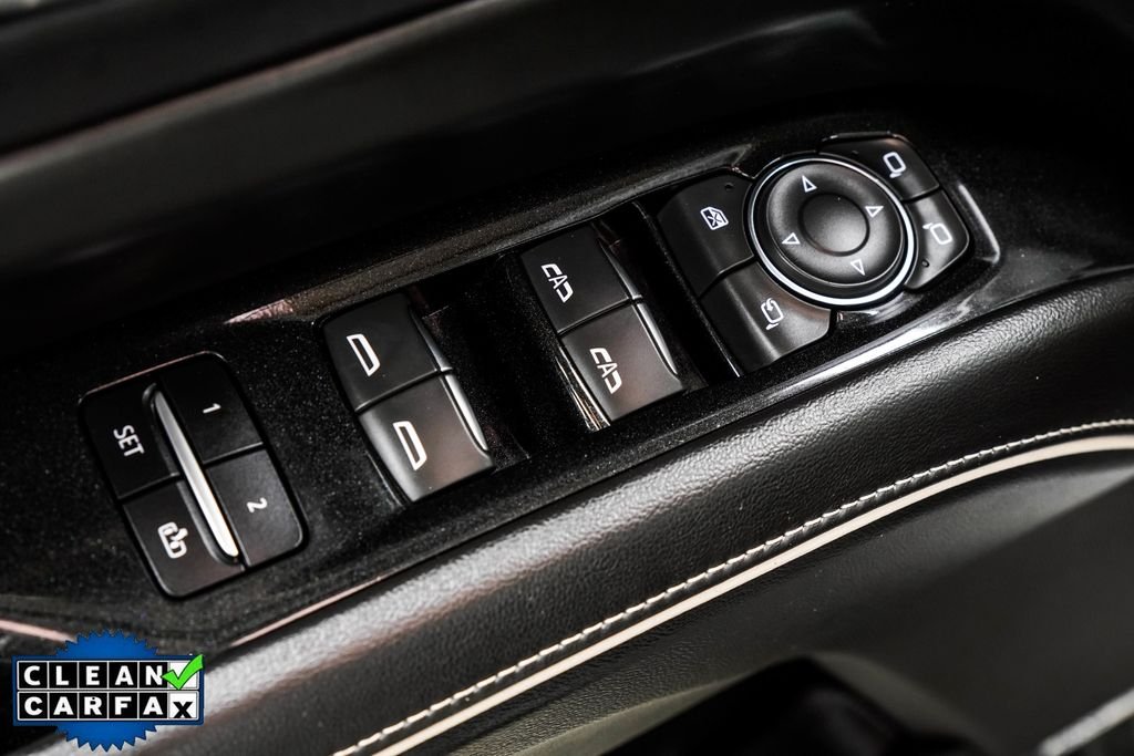 Used 2023 White Cadillac V-Series image 41