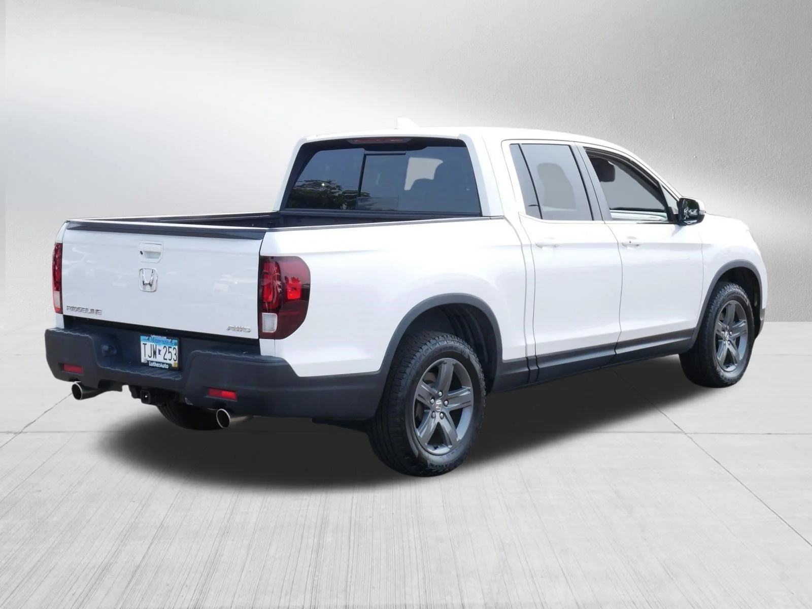 Used 2023 Platinum White Pearl Honda RTL image 7