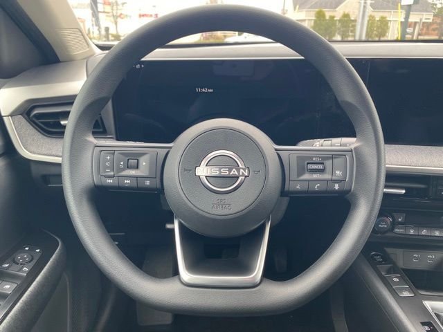 New 2026 Aspen White TriCoat / Super Black Two-tone Nissan SV image 26