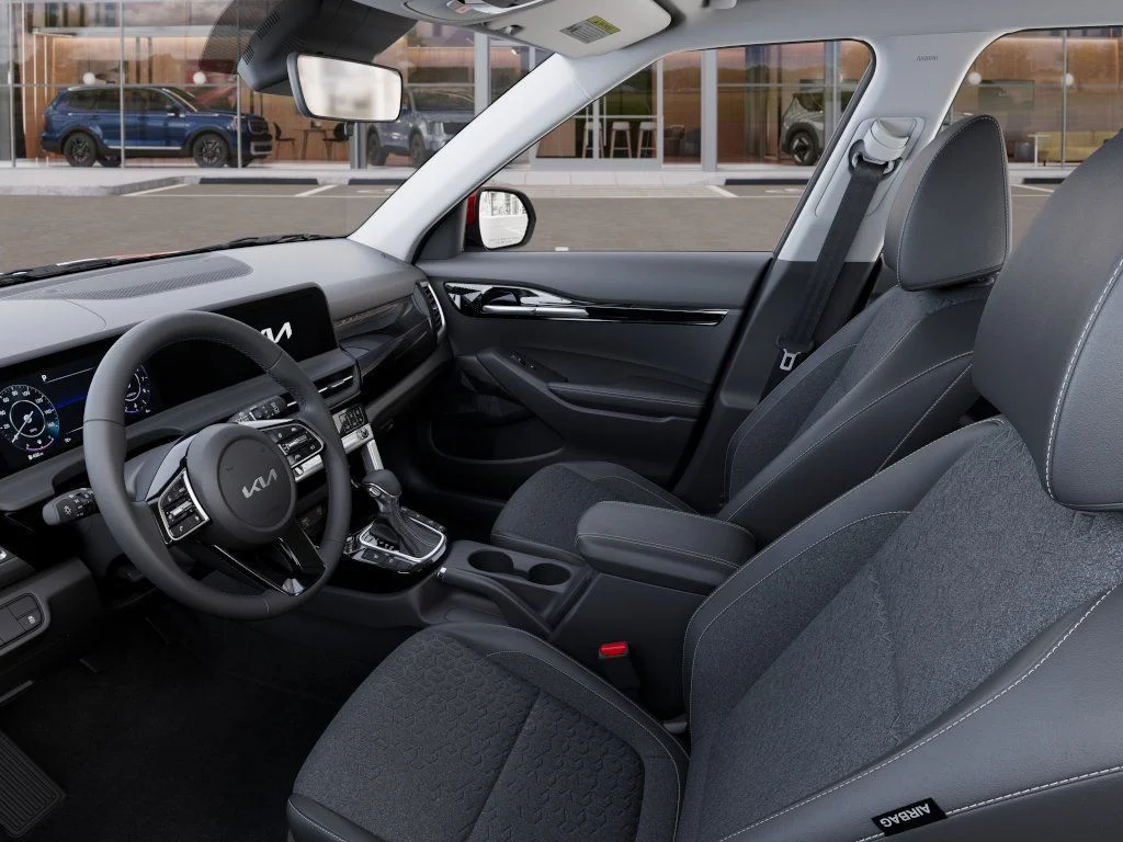 2025 Kia Seltos X-Line - Photo 17