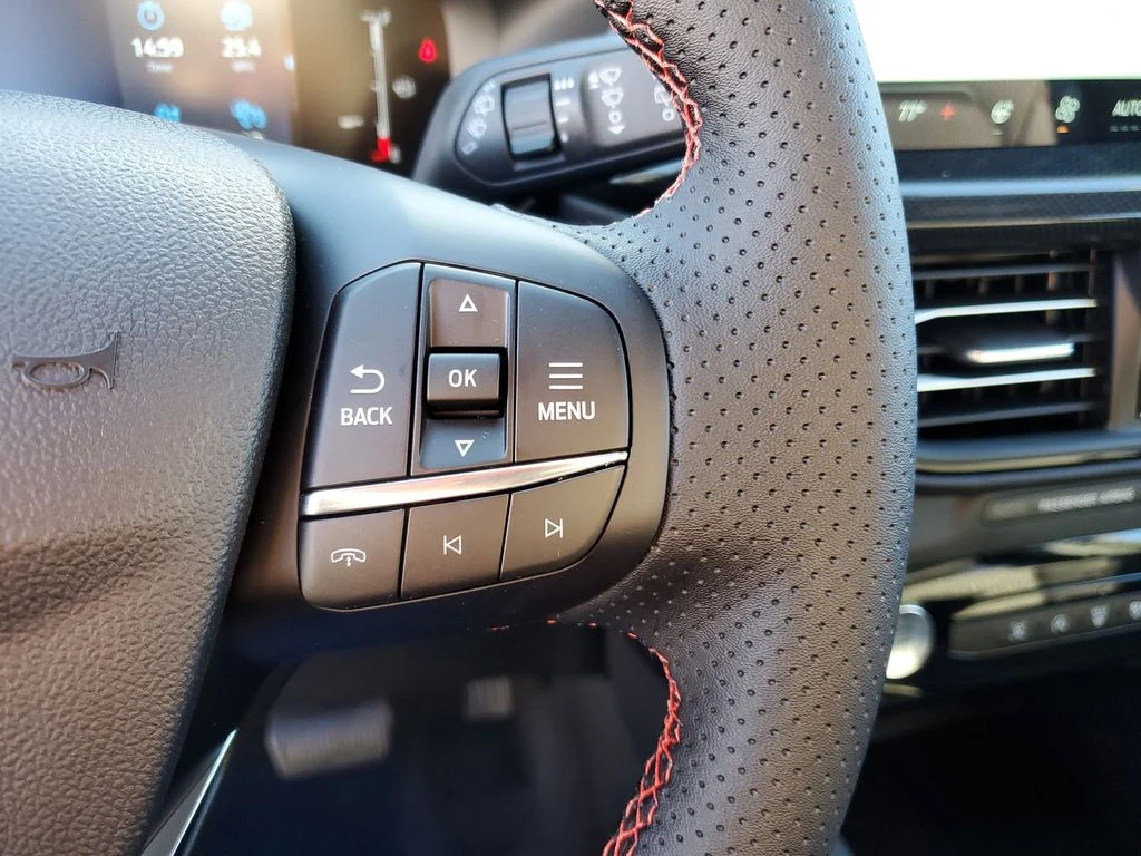2026 Ford Escape ST-Line - Photo 11
