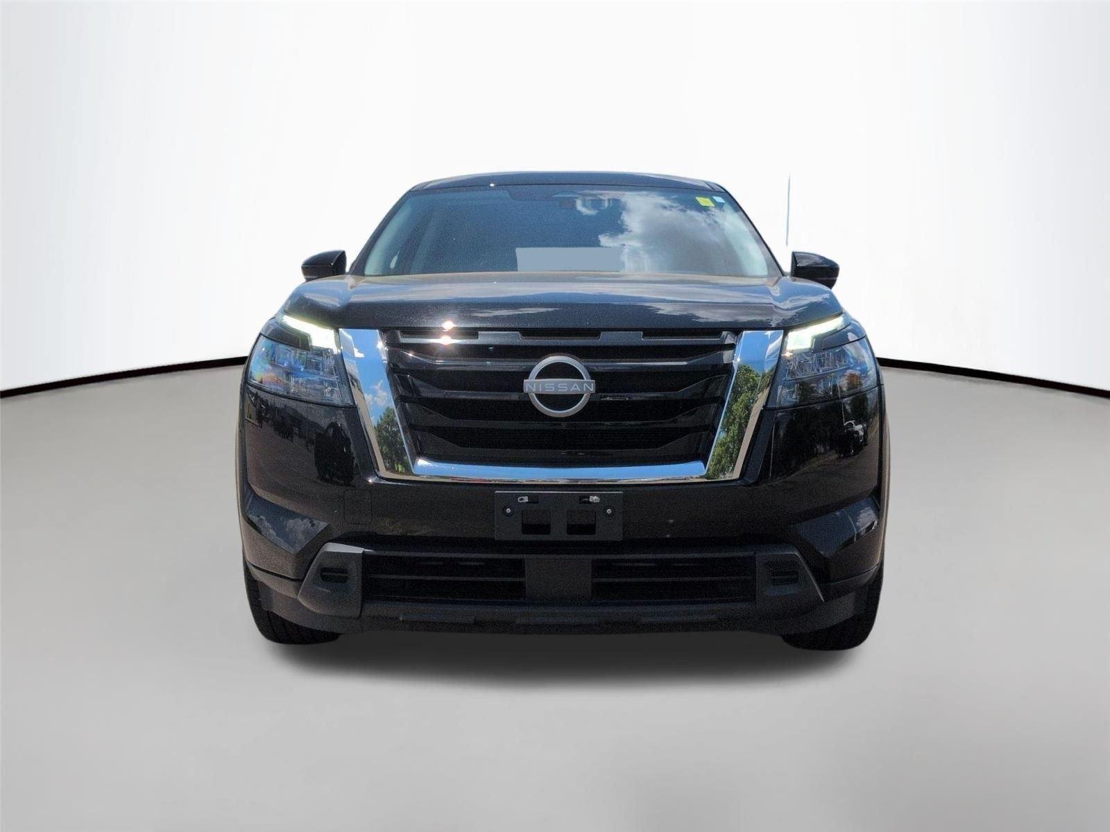 Used 2024  NISSAN SV image 8