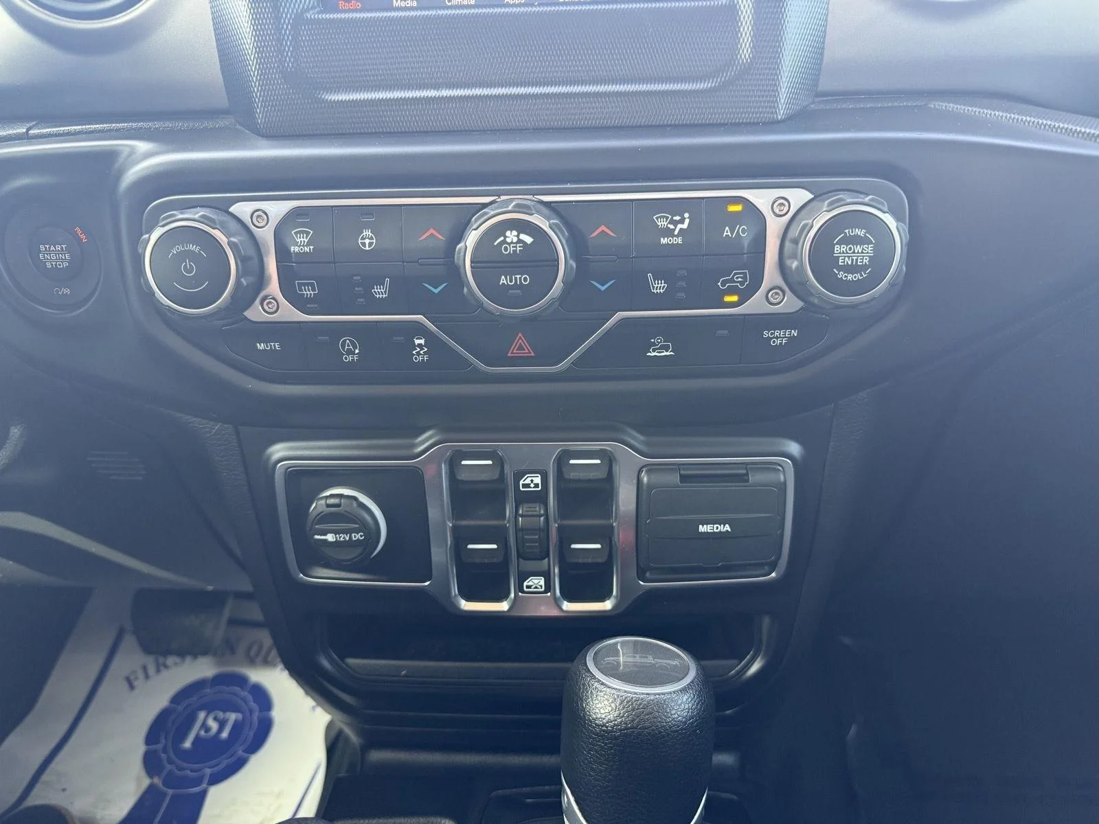 Used 2020 Gator Clearcoat Jeep Sport S image 18