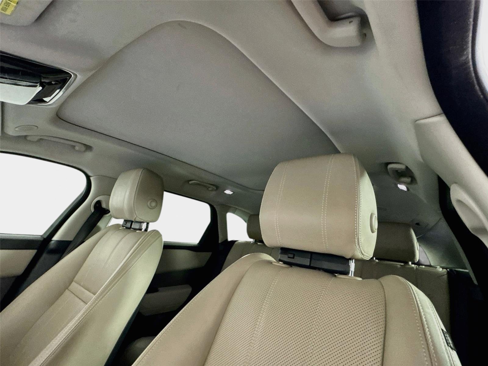 Used 2021 Fuji White Land Rover S image 14
