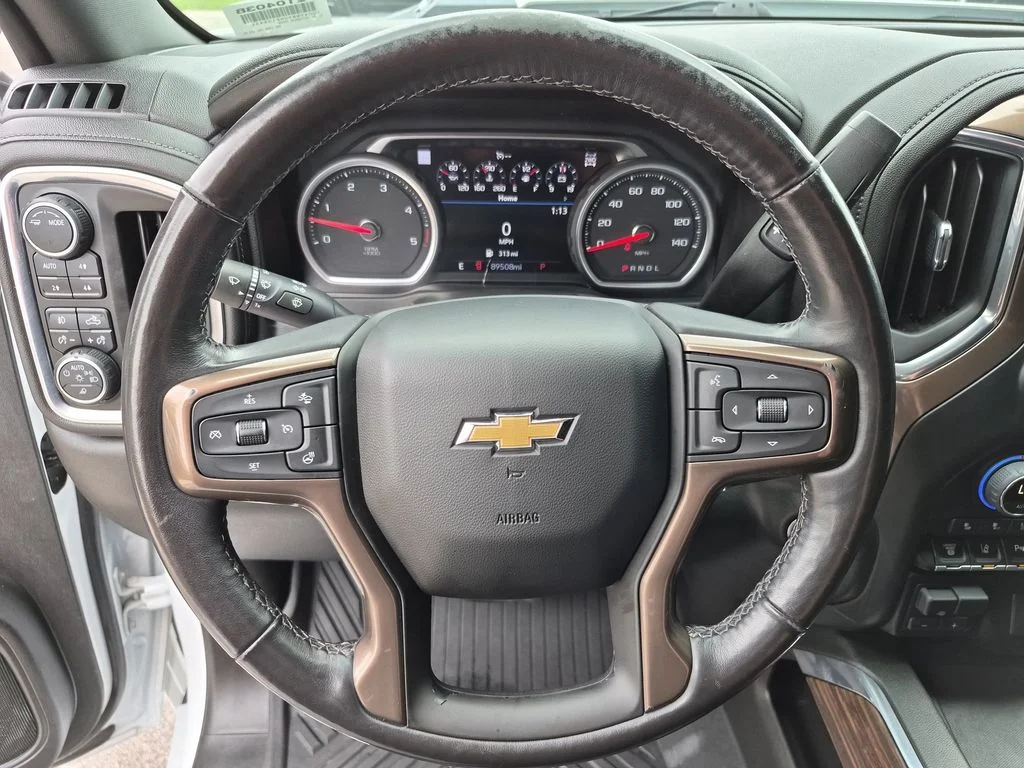 Used 2022 White Chevrolet High Country image 21