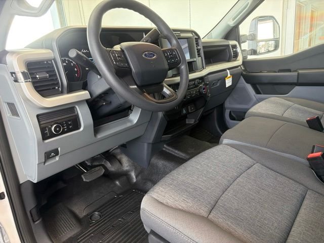 New 2026 Oxford White Ford F-350® XL image 21