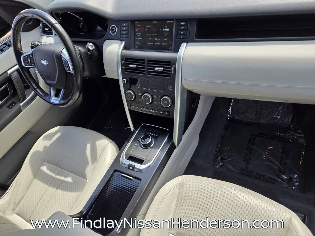 Used 2019  Land Rover HSE image 18
