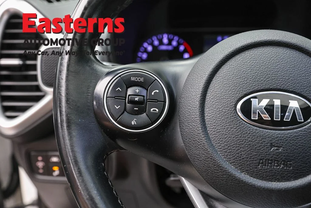 Used 2020 White Kia GT-Line image 15