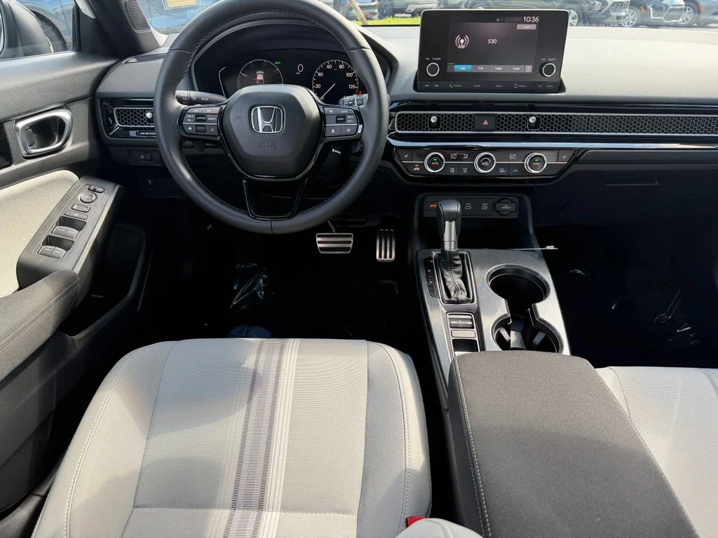 2025 Honda Civic Hatchback Sport - Photo 14