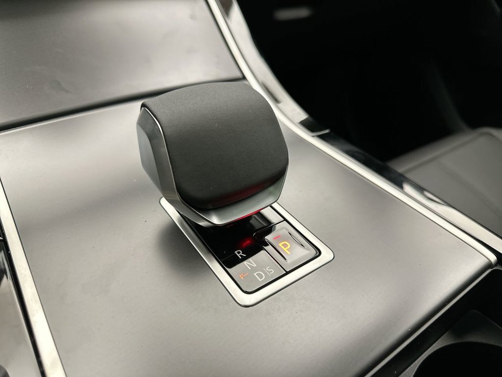 New 2026 Fuji White Land Rover S image 12