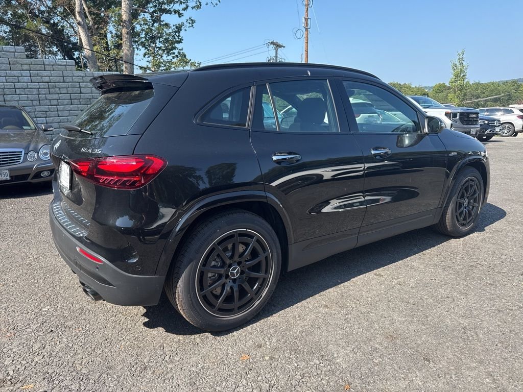 2026 Mercedes-Benz GLA AMG GLA 35 - Photo 10