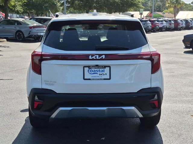 Certified Used 2024 White Kia S image 4