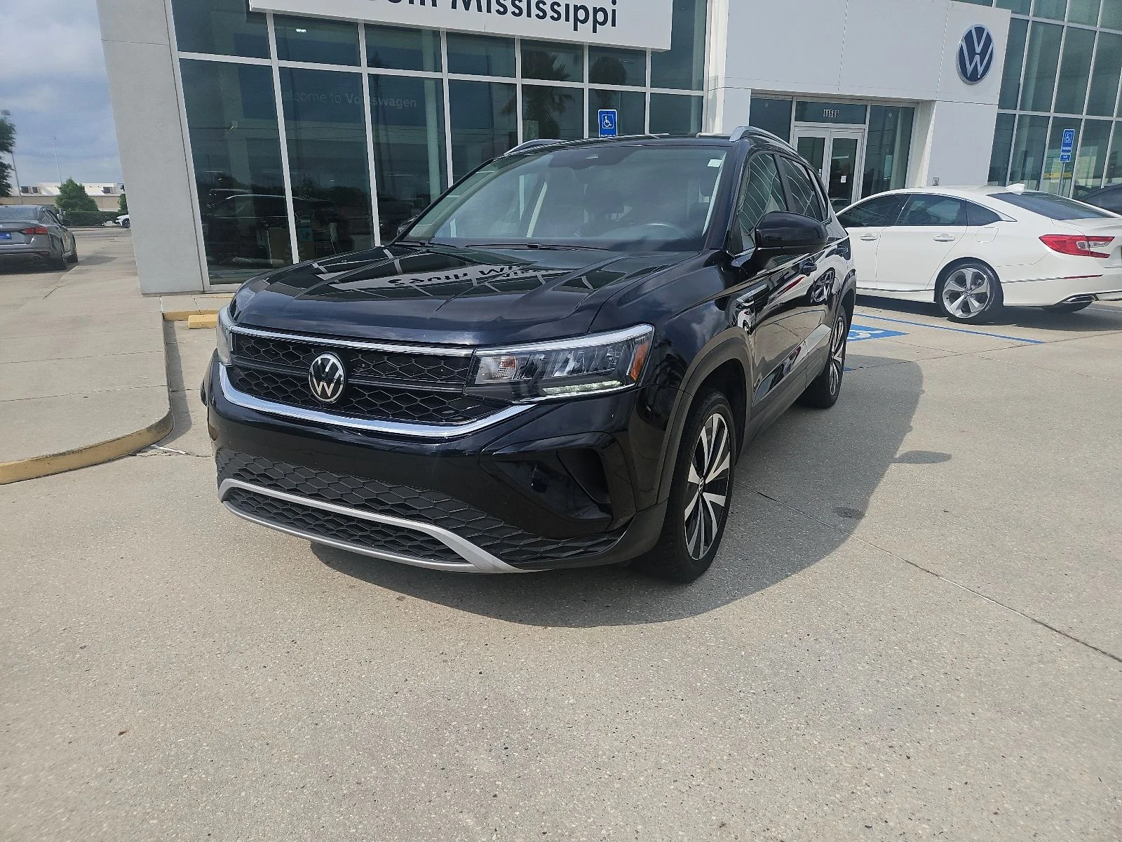 2024 Volkswagen Taos SE