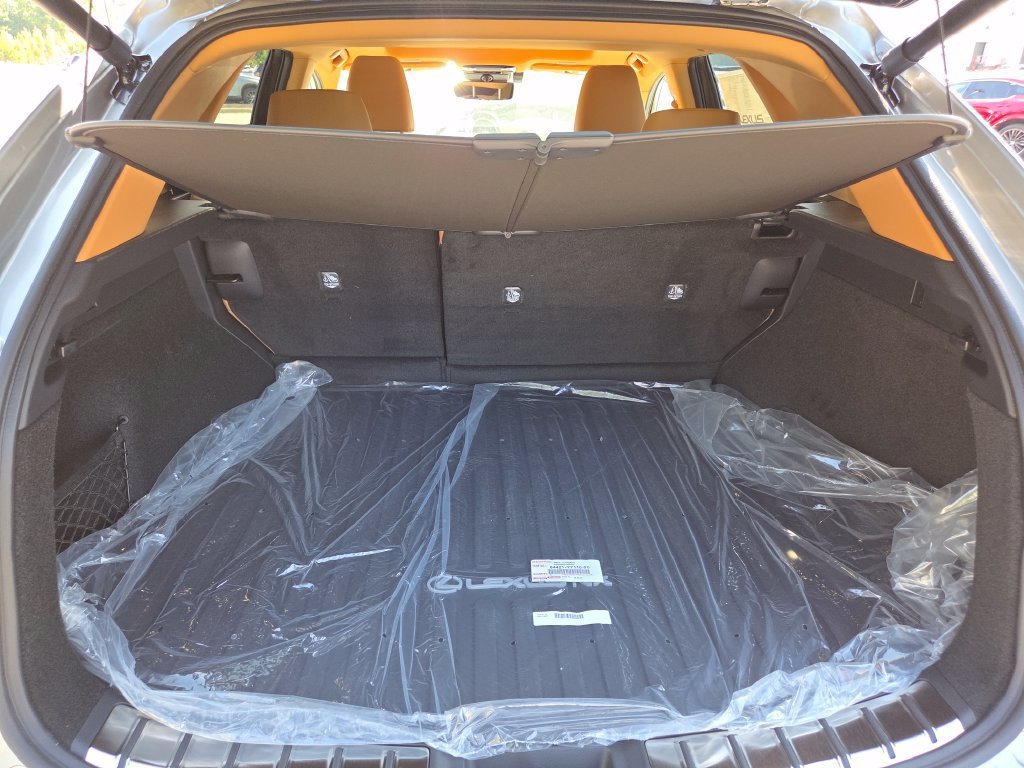 New 2026 Atomic Silver Lexus PREMIUM image 30