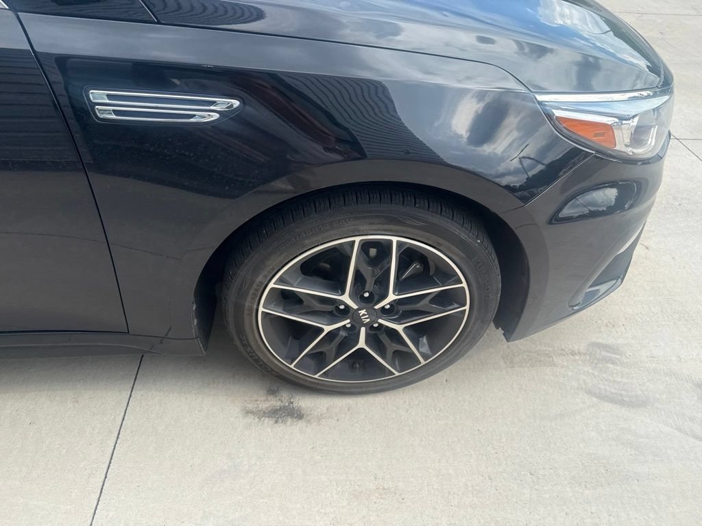 Used 2020 Ebony Black Kia SE image 12