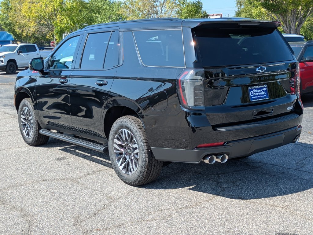 2026 Chevrolet Suburban Z71 - Photo 6